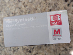 Basic Powder Free Vinyl Synthetic Exam Gloves VGPF 3002 size Medium 100 count