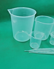Plastic Beaker Set with 30ml Plastic Droppers, 5 Sizes, Molded Graduations