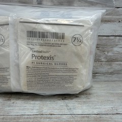 Protexis PI Surgical Gloves *25 Pair* Cardinal Health Size: 7.5 EXP: 03/26