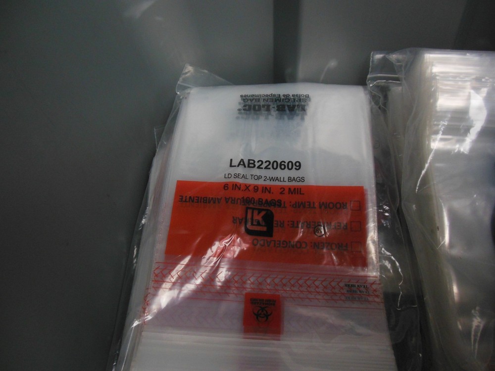 1000 Elkay plastics Lab-loc 6 x 9 specimen bags Lab220609 2mil