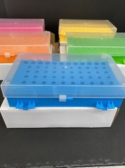 VWR Tube Rack with Lid Reversible Holds 0.2 – 1.5 ml Tubes Asst Colors 10 Racks