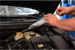 Compact 7oz Fluid Extraction Syringe with Easy Clean Design for Auto Maintenance