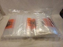 200 Bags 8X8″ Fisher Reclosable 3-Wall Specimen Transfer Bag (Biohazard) + Pouch