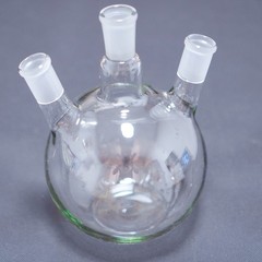 Laboratory glass flat bottom boiling flask 3-neck 24/40 joints 3000 ml, 2000 ml