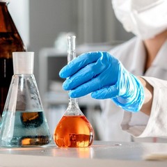 Chemical Resistant Nitrile Gloves for Medical Exam, Cleaning