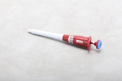 Gilson MICROMAN M50 Positive Displacement Pipette, Adjustable Volume 20–50 µL