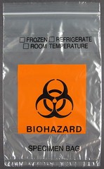 200-Pack 6″ x 9″ Biohazard Econo-Zip Specimen Transport Bags 2mil 3 Wall + Pouch