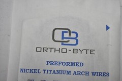 Lot of 100 Ortho-Bye Preformed Nickel Titanium Archwires SE Style Upper Side