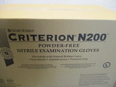 CASE OF 10 BOXES 200 PER CRITERION N200 LARGE 9007440 POWDER FREE EXAM GLOVES