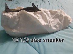 30 pair Shoe/Boot covers, disposable, up to size 12, textured sole, heavy duty
