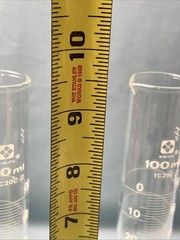 Vintage Sibata 100ml Lab Glass Graduated Cylinder With Spout TC20C Taiwan 57