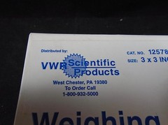 VWR Disposable 3 x 3” Laboratory Lightweight Weighing Paper (Pack of 500)