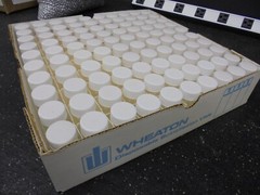 Wheaton 3002-1 Disposable Scintillation Vials BOX OF 100 Glass vials