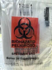 BIOHAZARD BAGS – 100/Bag – 6×9 ECONO-ZIP SPECIMEN TRANSPORT – CLEAR By MINIGRIP.