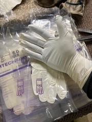 50 Pairs Kimtech Sterile White Nitrile Gloves Size 8.5 (Medium)