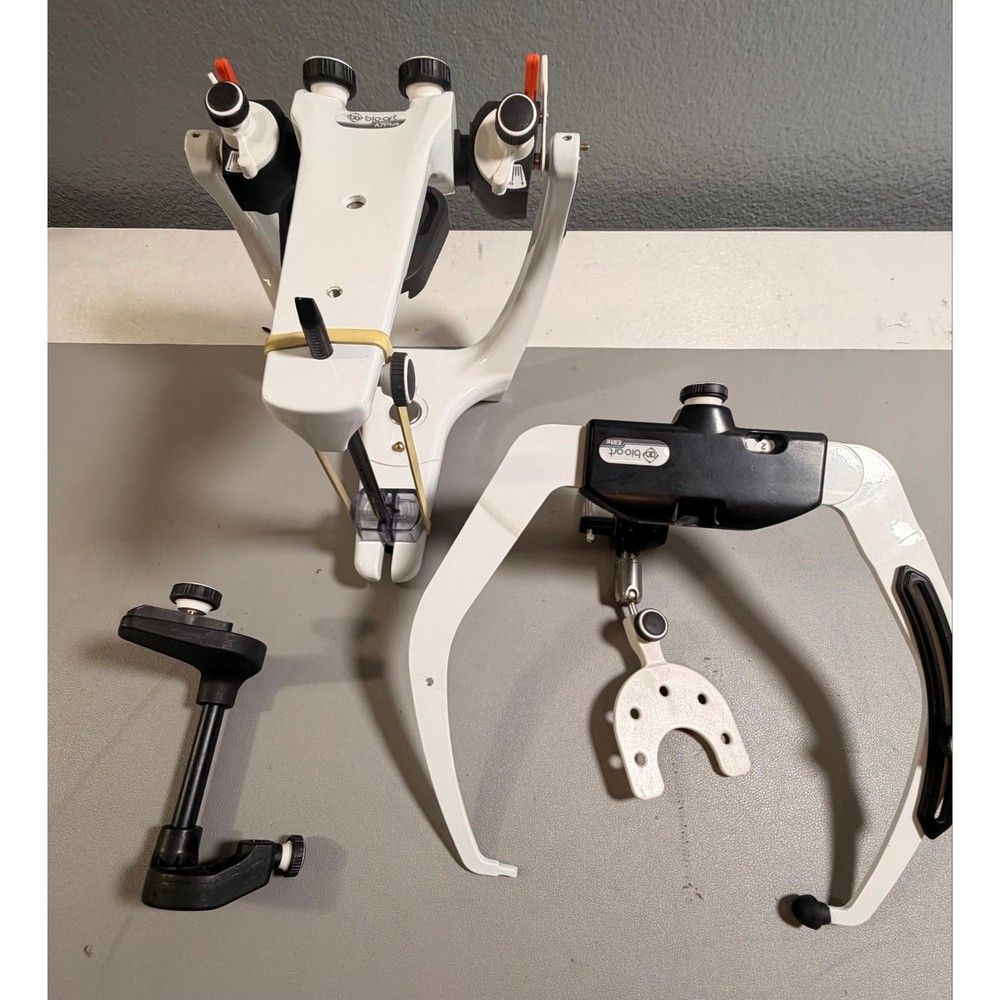 Bioart A7- Plus, Semi-Adjustable Articulator.