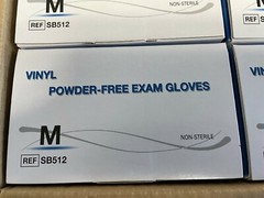 U10: Case of 1500 (10 Boxes) Medline Vinyl Powder-Free Gloves Medium SB512