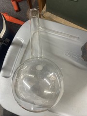 PYREX 3000ml Round Bottom W/ Stem On Neck Flask 16.5 Inch Tall VTG Science Lab