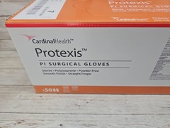Protexis PI Surgical Gloves Cardinal Health *1 Box 50 Pair* Size: 7 *Exp: 8-26*