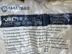 Halyard CLN3231LG PureZero Smooth HG3 White Nitrile Gloves Large EXP 2027 Lot
