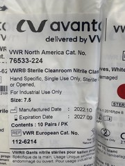 (20) AVANTOR Sterile Cleanroom Class 10 Nitrile Gloves Size 7.5 White 76533-224