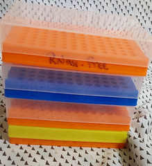 VWR Tube Rack with Lid Reversible Holds 0.2 – 1.5 ml Tubes Asst Colors 5 Racks