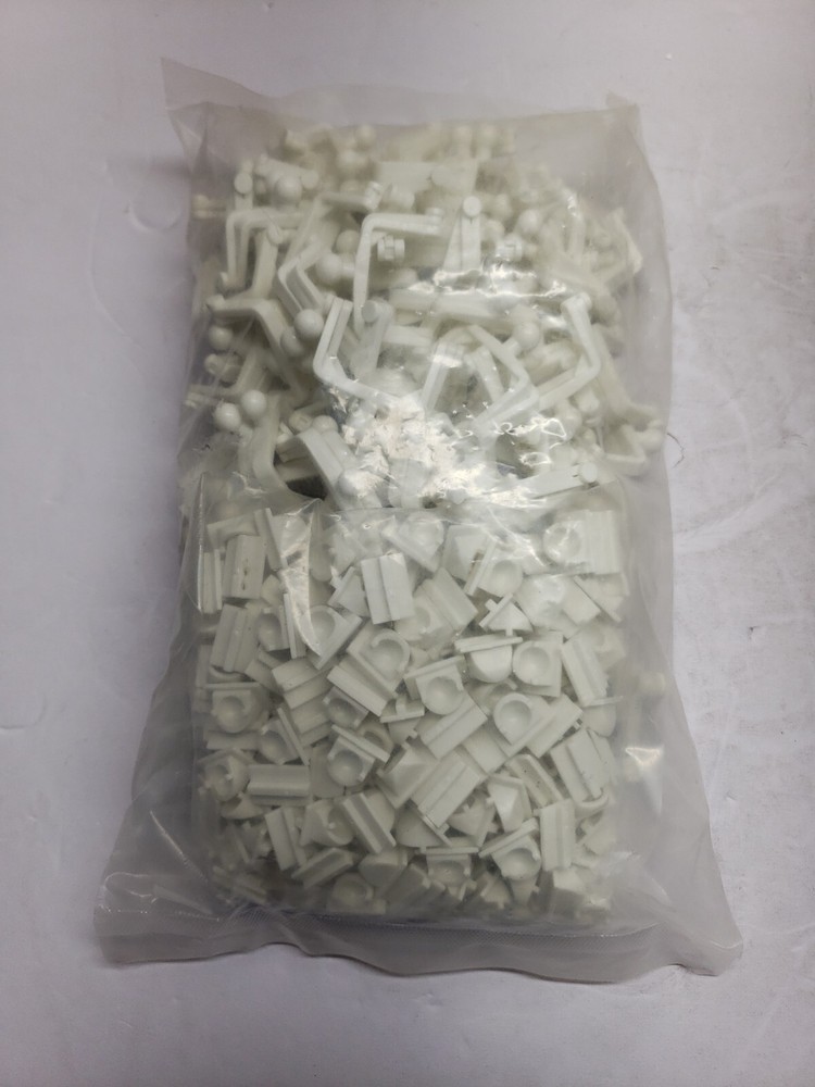 Bag Of 100 DPA-10W Disposable Articulator White