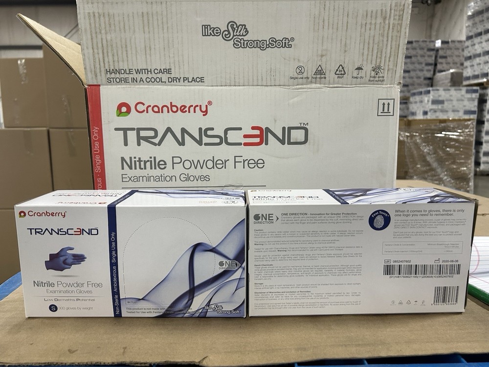 Small Cranberry Transcend Nitrile Gloves 10×300 (3000)