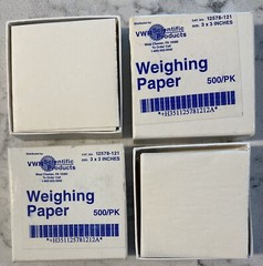 VWR Disposable 3 x 3” Laboratory Lightweight Weighing Paper (Pack of 500)