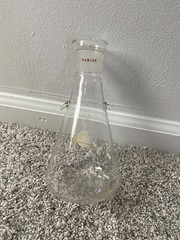 Vtg Corning Pyrex T29/26 500 ML Lab Flask Corning made in USA 7.5” Tall Science