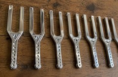 555Hz Tuning Fork Sound Healing Tool – Transformation, Positive Change & Energy