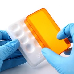 Dental Veneer Pretreatment Patch Cleaning Box /Veneers Shading Light Storage Box