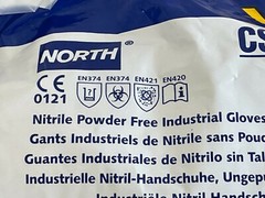 U10: Pack of 100 North Chemsoft CS042W Gloves Size 9 Large