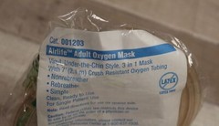 AirLife Adult Oxygen Mask Vinyl Under The Chin Style with 7′ Tubing – 001203 New