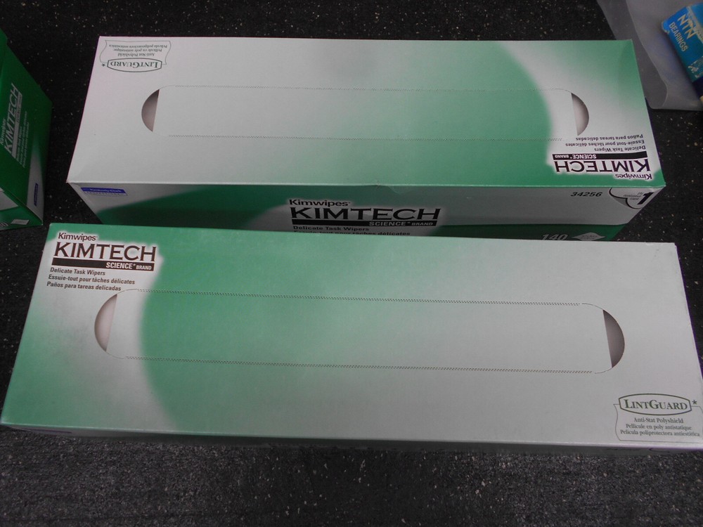 LOT OF 2 KIMTECH 34256 14.7″ x 16.6″ KIMWIPES
