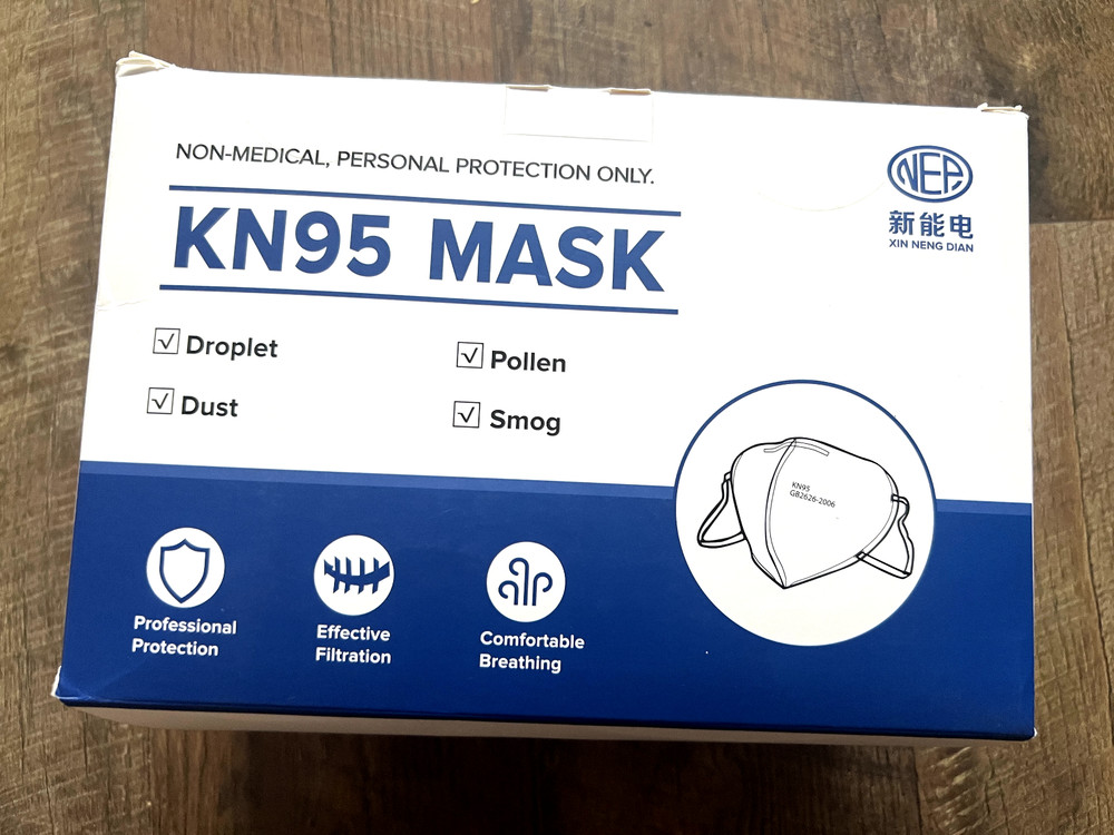 Jumbl KN95 Face Masks Pack of 100 Large Disposable Non-Woven 5-Layer Filtration